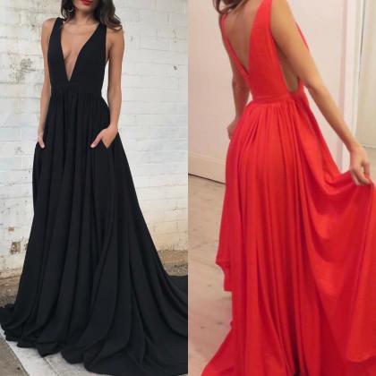 Black Plunging V Sleeveless A-line Long Prom..