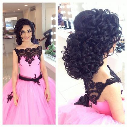 Gothic Black Lace Appliques Pink Ball Gowns..
