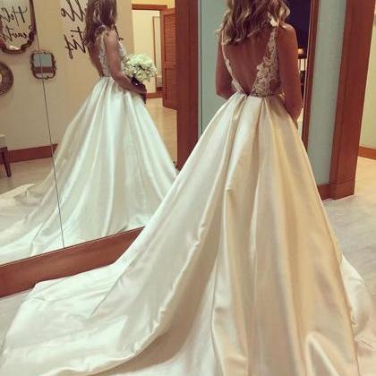 Elegant Lace Appliques Open Back Satin Ball Gowns..