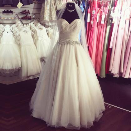 Ruched Sweetheart Tulle Wedding Ball Gowns Dresses..