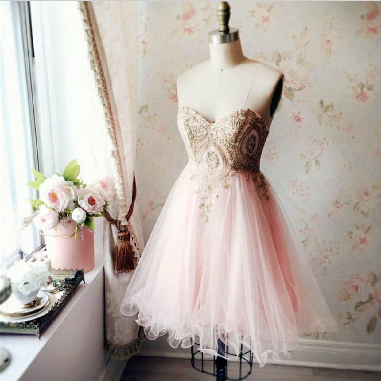 Pink Homecoming Dress,sweetheart Homecoming Dress,short Prom Dress,lace Applique Cocktail Dress