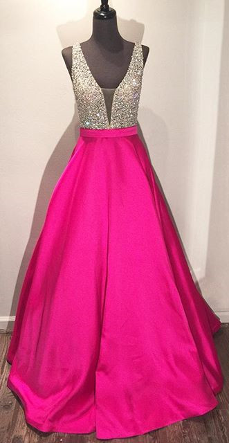 Stunning Beaded V Neck Pink Ball Gowns Prom Dresses 2016 Pageant Evening Dress