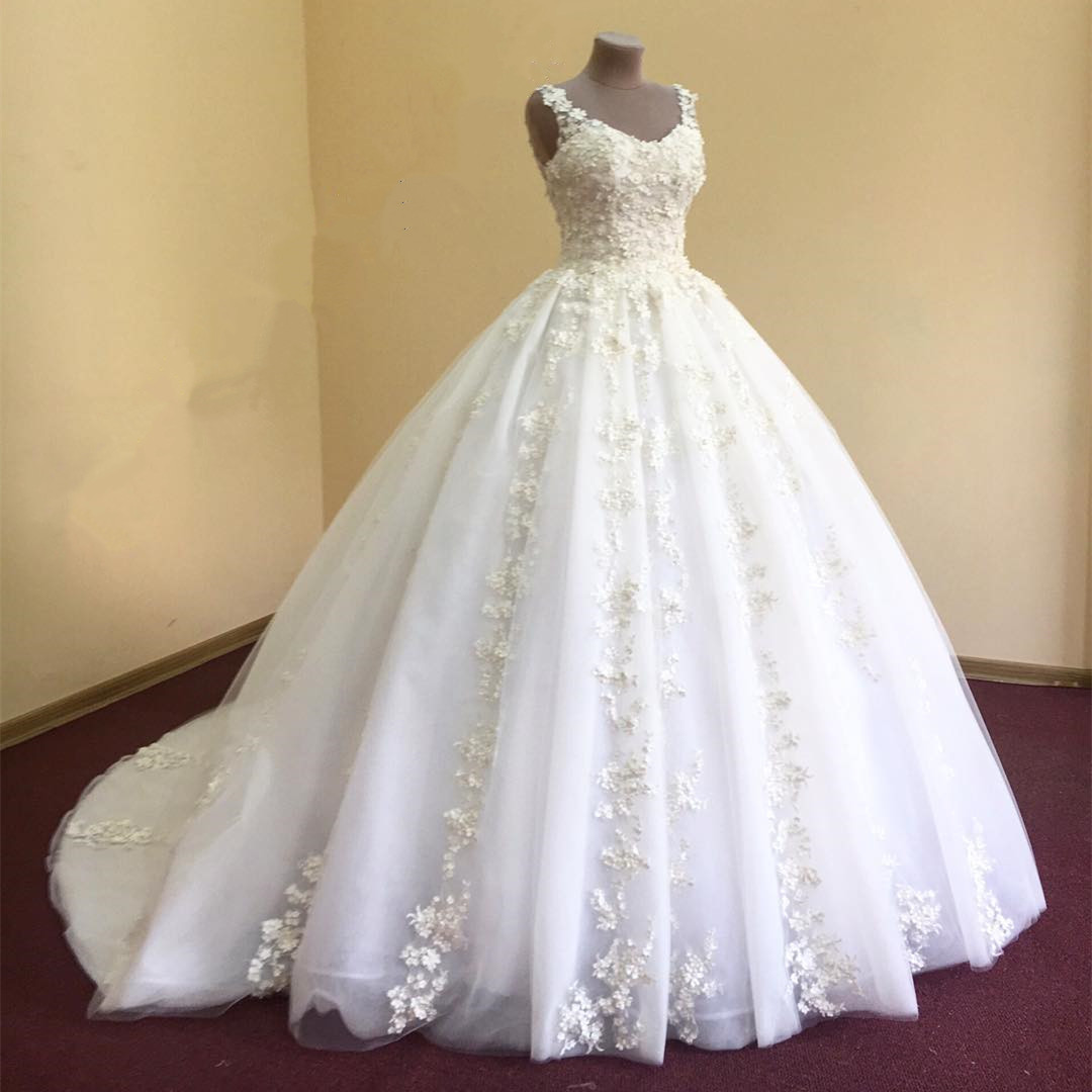 Real Photo Elegant Lace Appliques V Neck White Organza Ball Gowns Wedding Dress 2017