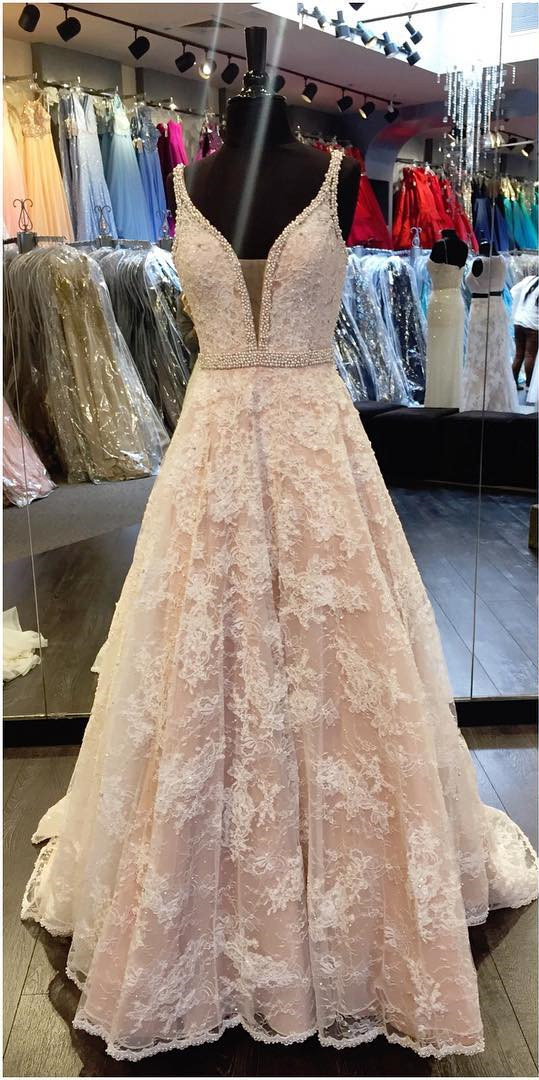 Elegant V Neck Champagne Lace Prom Dresses Ball Gowns 2017 Formal Evening Gowns