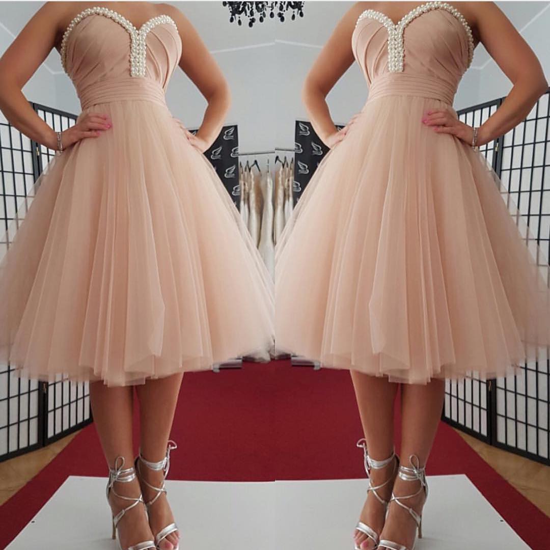 pink homecoming dress,short prom dresses 2017,knee length party dress,pearl beaded cocktail dress,sweetheart dress