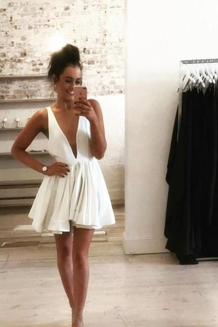 white homecoming dress,plunge dress,short prom dresses 2017, Chic Cocktail Party Dresses