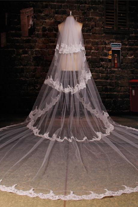 3 Layers Lace Edge Light Ivory Bridal Veil New Royal Style 3.5 Meters Wedding Veil