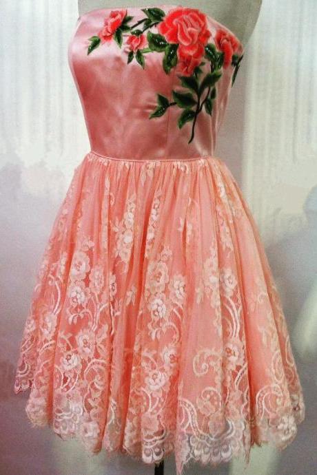 Coral Prom Dresses,lace Homecoming Dresses,short Party Dress,embroidery Dresses,cute Prom Gowns