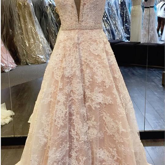 Elegant V Neck Champagne Lace Prom Dresses Ball Gowns 2017 Formal
